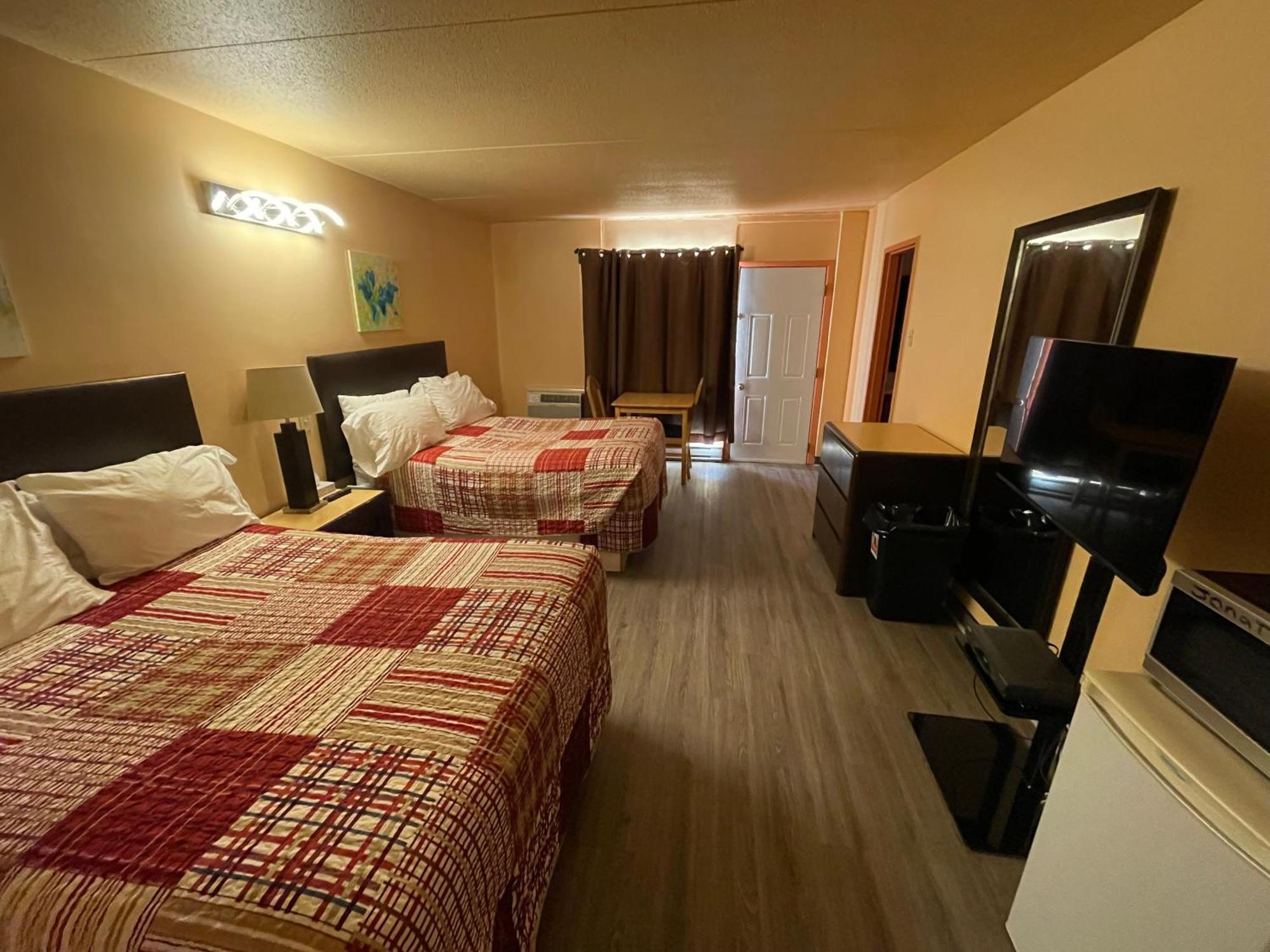 Motel St-Eustache Сент-Эсташ Экстерьер фото